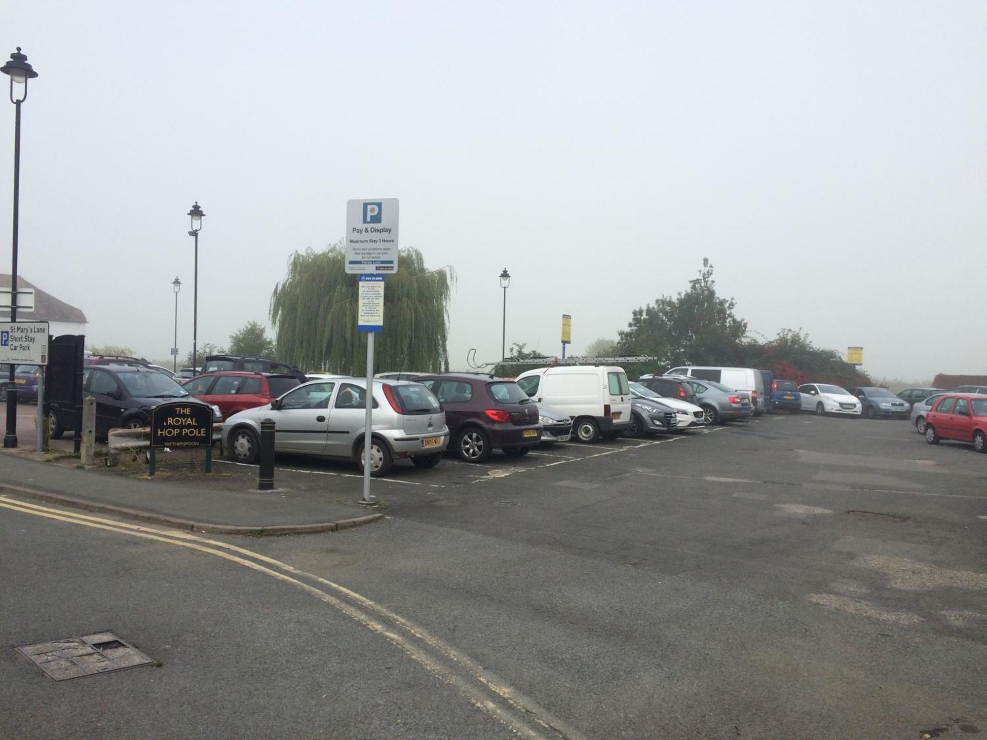The Royal Hop Pole Wetherspoon テュークスベリー エクステリア 写真