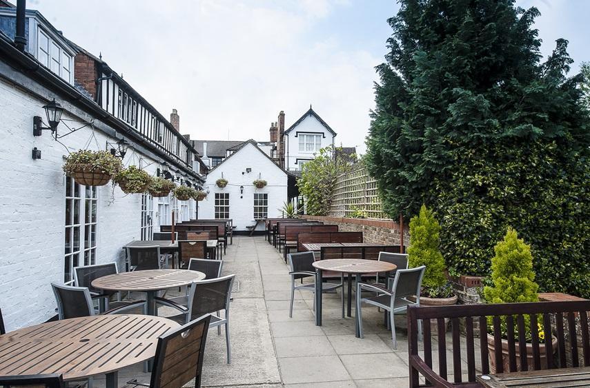 The Royal Hop Pole Wetherspoon テュークスベリー エクステリア 写真